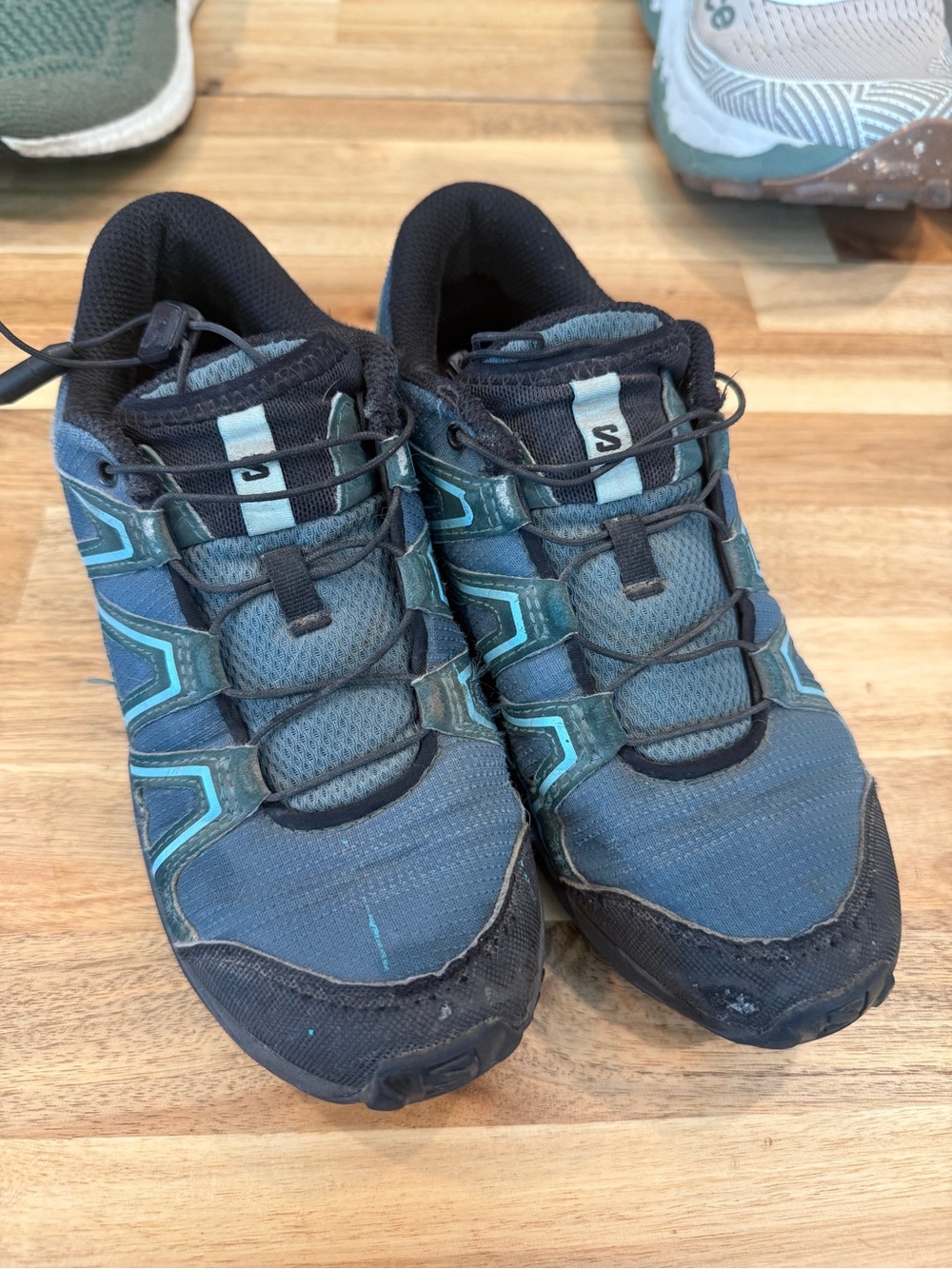 Little boys Solomon hiking shoes